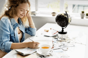 Gratitude Journaling: 3 Books + 3 Tools to Get You Started